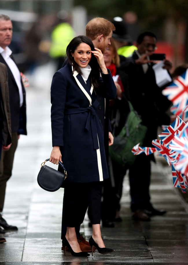 meghan markle look estilismo outfit