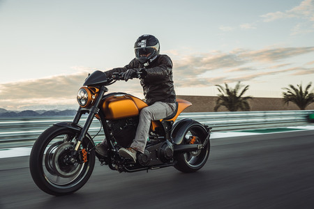 Arch Motorcyle 04