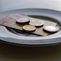 Propinas, las grandes damnificadas del pago con móvil 