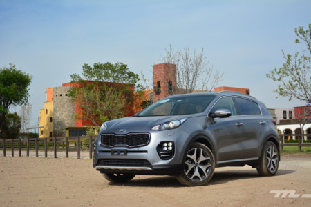 Manejamos el nuevo KIA Sportage, huele a carnicería de SUV japonesas