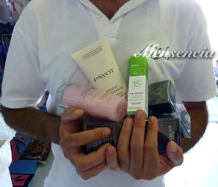 Crema protectora, contorno de ojos, hidratante con color, serum ... vamos a poner un poco de orden de aplicación