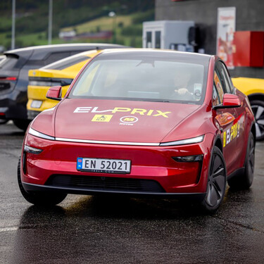 Noruega puso a prueba la autonomía real de 27 coches eléctricos y los resultados fueron contundentes: Tesla y las marcas chinas dominan