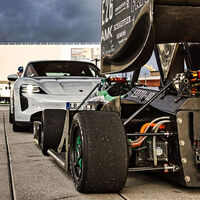 Ni Tesla, ni Porsche. El coche eléctrico más rápido del mundo  tiene una aceleración brutal, y un vídeo que nos deja con ganas de más