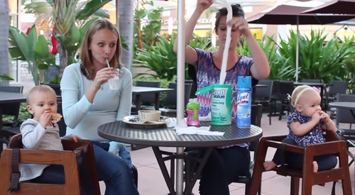 Los 17 mejores vídeos virales de padres, madres y bebés de 2015