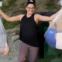 Dejó su trabajo para rebuscar en la basura. Ahora, esta tiktoker confiesa haber ganado más de 80.000 dólares y genera debate en la sociedad americana  