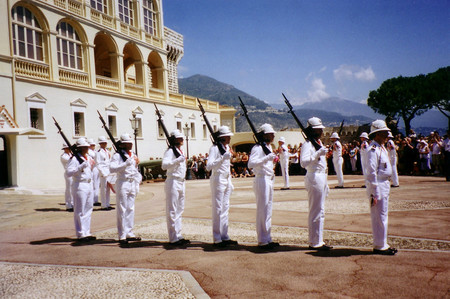 Cambio Guardia Real Mónaco
