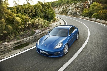 Porsche Panamera S Hybrid delantera