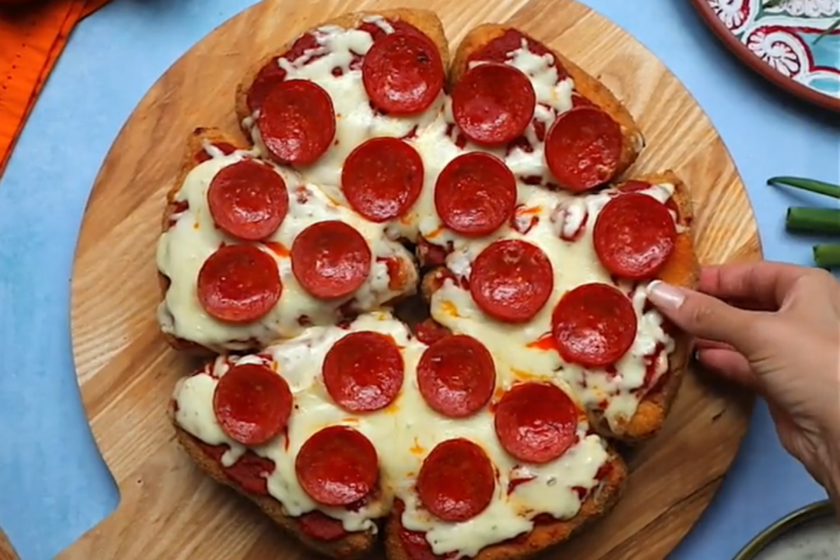 Calculamos las calorías de la receta viral "pizzadilla" una receta que