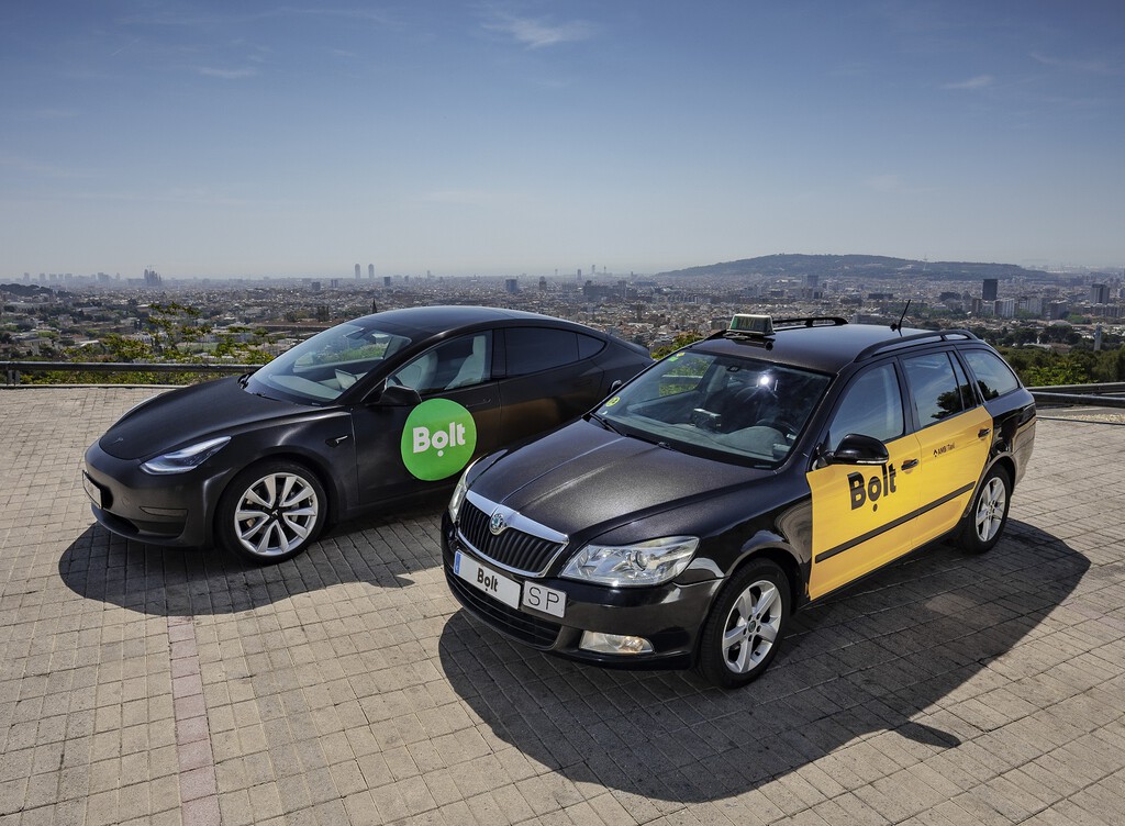 El futuro de los VTC en Barcelona es incierto. A Bolt le da igual y ya los ofrece junto a los taxis