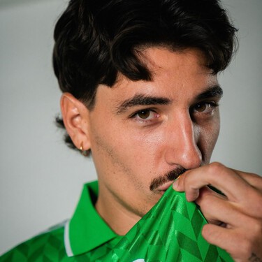 Héctor Bellerín reflexiona sobre la vivienda: "Desde que llegué a Sevilla han abierto no sé cuántos pisos turísticos a mi alrededor" 