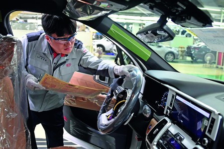 Kia Hibrido Produccion Interior