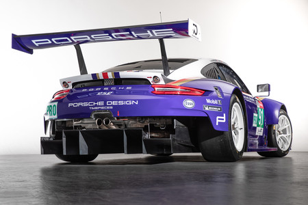 Porsche ya no tiene LMP1 en las 24 Horas de Le Mans, pero sí este par de 911 RSR con decoraciones míticas