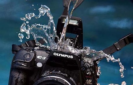 Olympus se pone de rebajas ofertando la E-3