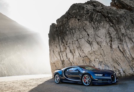 Bugatti Chiron 2017 1280 04