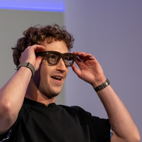 Mark Zuckerberg, CEO de Meta: "si no tienes gafas con IA, creo que probablemente estarás en una desventaja cognitiva"  