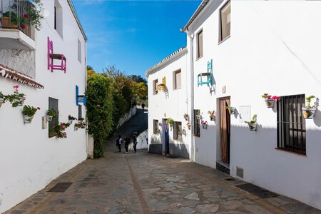 Pueblo Blanco Bonito Andalucia Senderismo Buena Comida Escapada