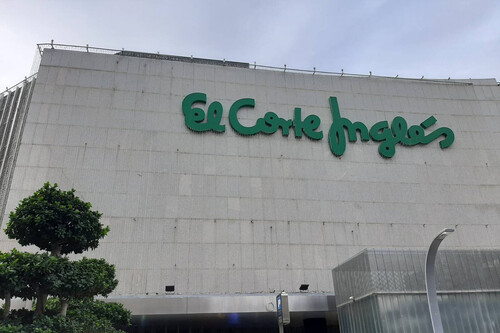 El Corte Inglés liquida los manteles antimanchas más bonitos a mitad de precio, para la terraza o la cocina