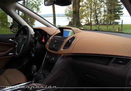 Opel-Zafira-Tourer-22