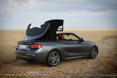 BMW M235i Cabrio 25
