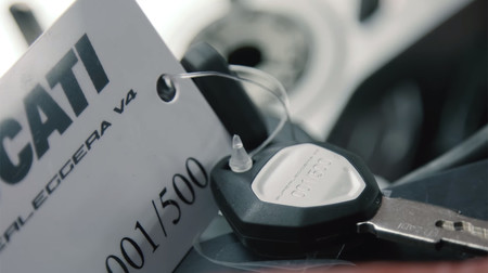 Ducati Superleggera V4 2020 Video Fabrica