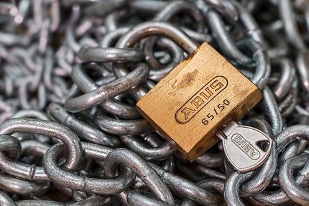 Un bug provocó que KMail estuviese cuatro años enviando mensajes cifrados como texto plano