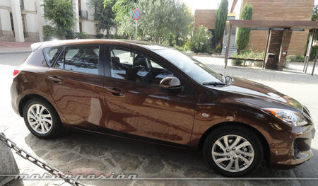 Mazda3 1.6 CRTD 115 cv, prueba (equipamiento, versiones y seguridad)