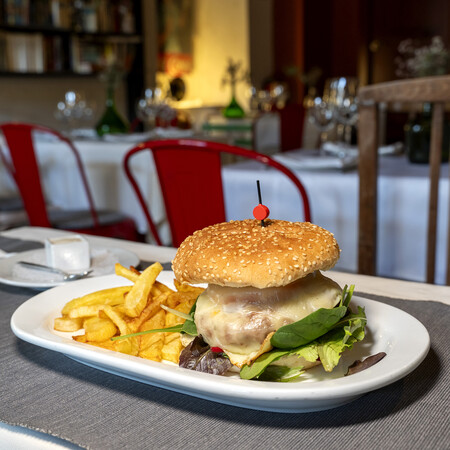Hamburguesa Del Bar Socorro