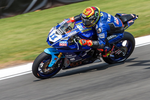 Lucas Mahias gana en Catar pero Sandro cortese se lleva el título de Supersport