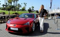 Ya está en Canarias el primer Lexus LFA español