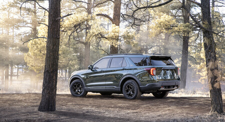 New 2021 Ford Explorer Timberline 02