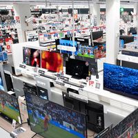 MediaMarkt tiene un Smart TV Samsung MiniLED de 65" ideal para salones pequeños y luminosos, y para ver el Clásico 