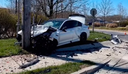 Cuando estrenar coche se convierte en pesadilla: este BMW M5 murió con sólo 11 km en el odómetro