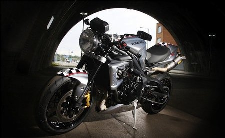 Street-Triple-Ace675CR-izuierda