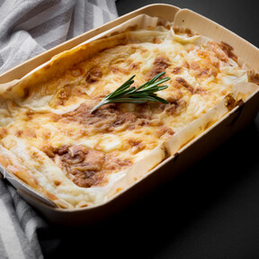 Recalentar, gratinar, e incluso cocinar desde cero, todo es posible con el microondas mejor valorado de Amazon 
