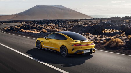 Xiaomi Su7 Ultra 2025 1