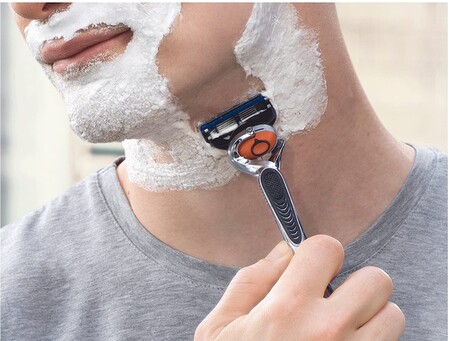 Ofertas en maquinillas de afeitar y repuestos de cuchillas Gillette rebajadas hasta un 20% en Amazon