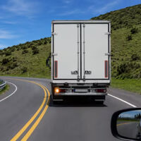 ¿Qué significa que un camión encienda la direccional izquierda en carretera y cómo debes reaccionar?