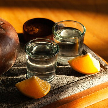 Llega el Mezcal Fest 2026 a CDMX, un evento donde el mezcal, arte y música se reúnen para una celebración imperdible