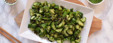 Ensalada de pepino al estilo sunomono: receta japonesa ligera, crujiente y muy refrescante