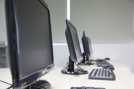 ¿Quieres una carrera con mucha demanda y pocos profesionales cualificados? Hazte informático