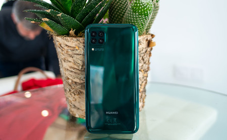 Huawei P40 Lite vs P30 Lite vs P20 Lite vs P10 Lite, comparativa: el mejor de su familia es también el más barato