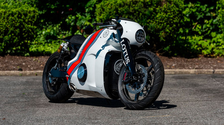 Lotus C 01 Martini 1