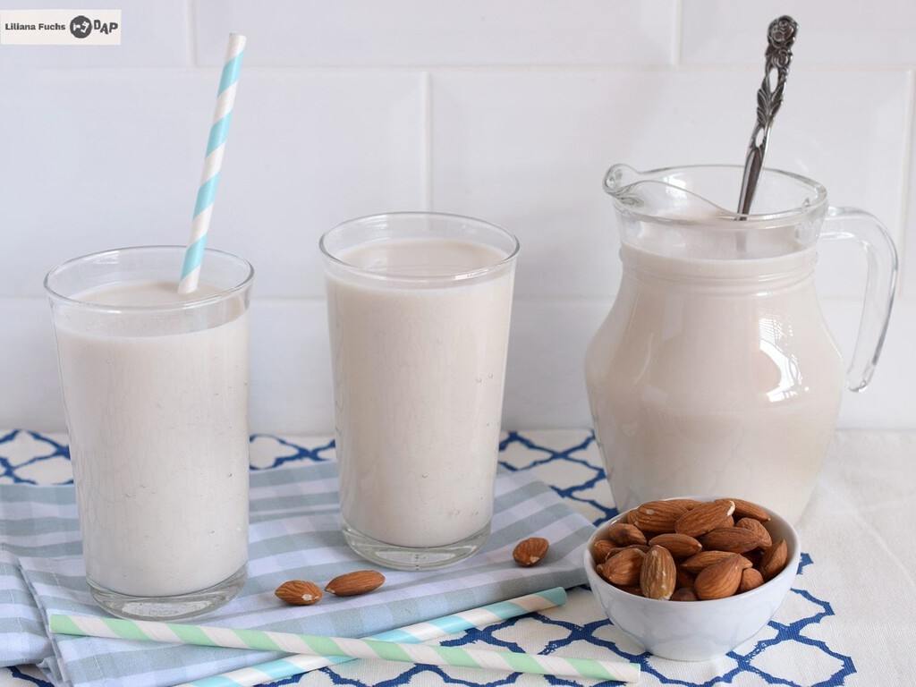 Horchata de almendra: receta fácil de una de las bebidas más apetecibles del verano
