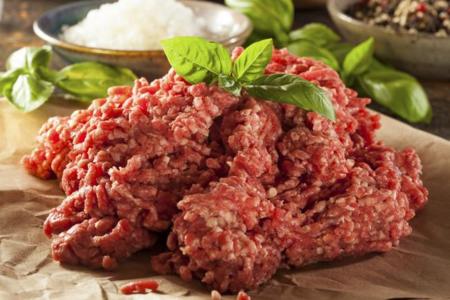 Carne picada envasada: exceso de grasa y aditivos