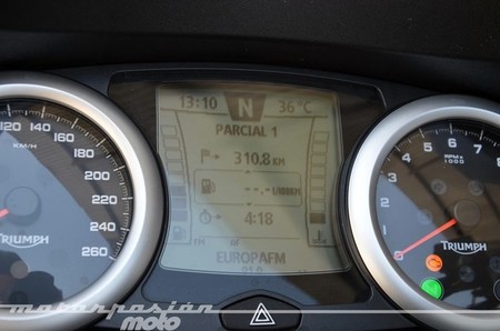 Triumph_Trophy_1200_SE