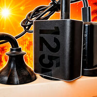 Tu móvil carga más lento en verano que en invierno. Y eso puede convertir tu cargador de 100 W en uno de 15 W 