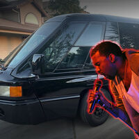 Kanye West tuvo una rarísima camper noventera de lujo. Ahora te la puedes llevar a casa por un precio absurdo (de momento)