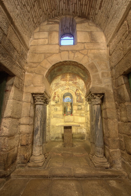 Interior De Santa Comba De Bande