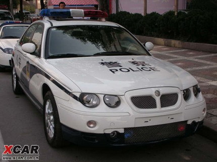 Coches de policía chinos: MG 7, basado en el MG ZT