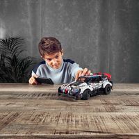 ¿Sin ideas para Día de Reyes? Lego y Top Gear se unen para crear un coche de rally a control remoto